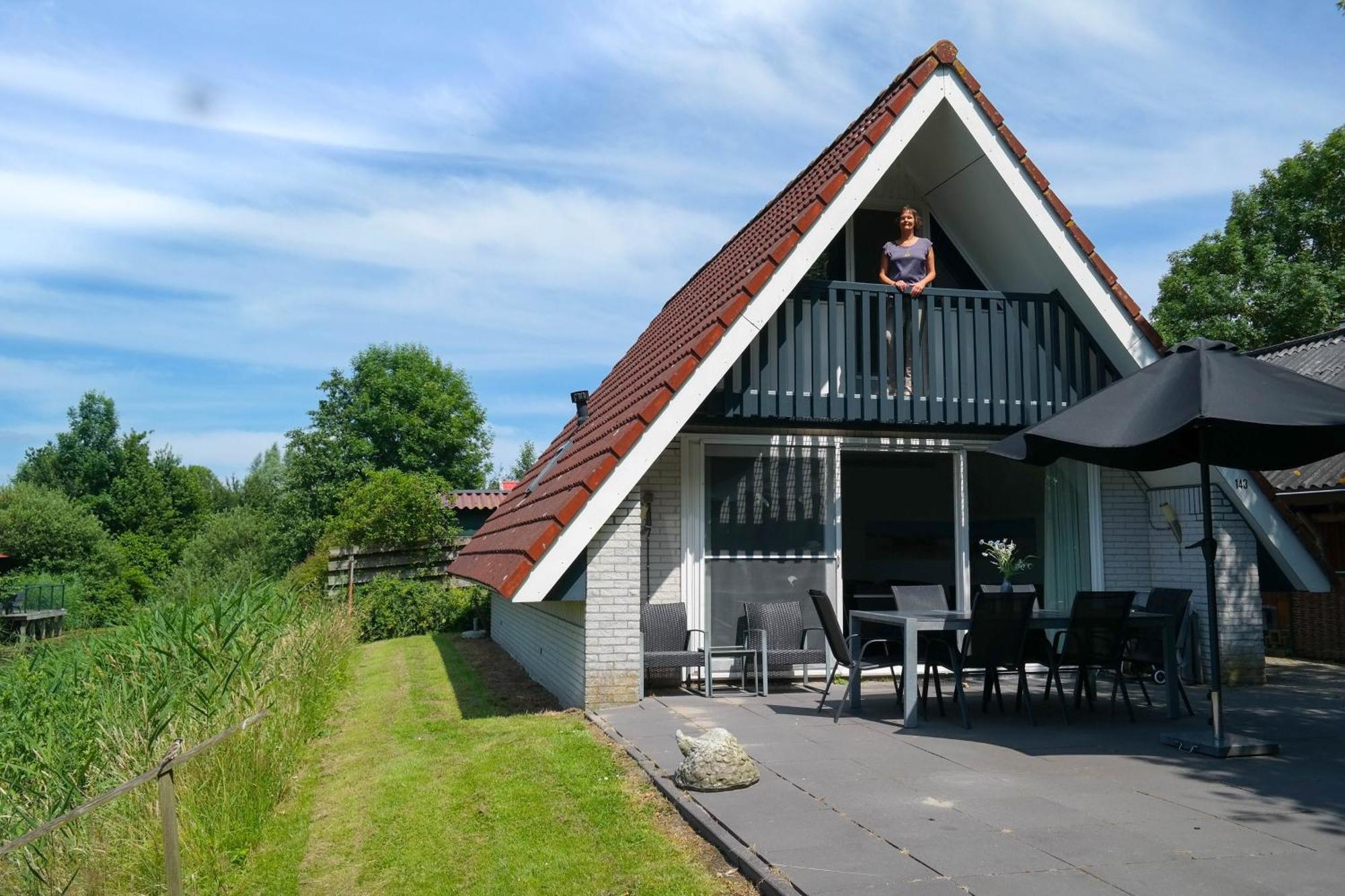 Sonnenhaus 6 Pers House With Sunny Terrace At A Typical Dutch Canal & By Lauwersmeer Lake. Anjum Luaran gambar